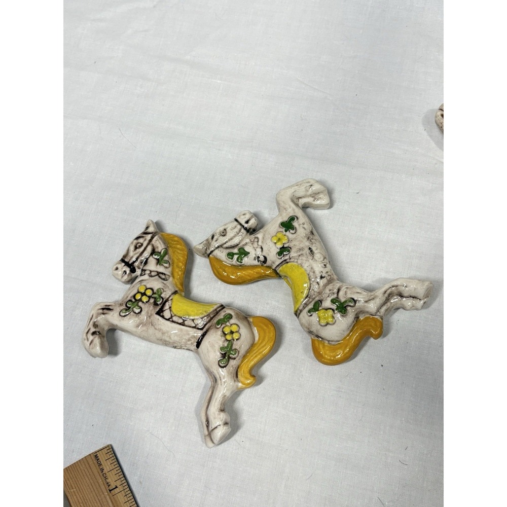 Lot 4 Vintage Gigi USA Ceramic‎ Horse Ornaments 3D Hand Painted Red Yellow Retro - Picture 10 of 15